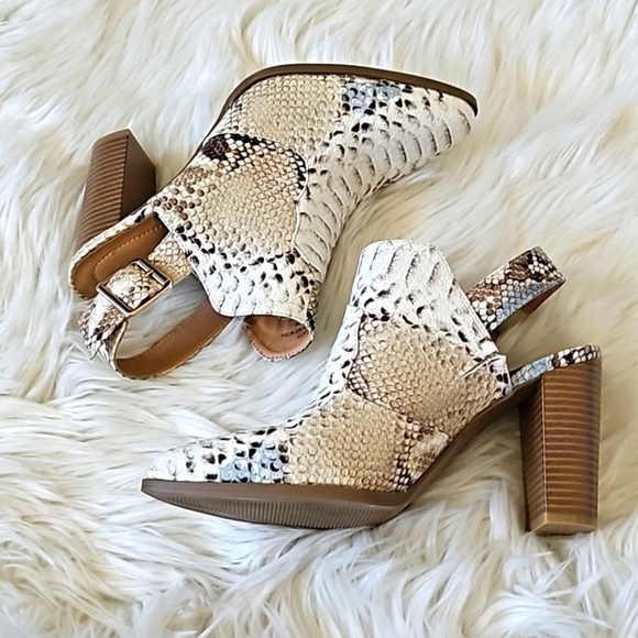 Cato Faux Snakeskin Slingback Pointed Toe Heels - Picture 3 of 9